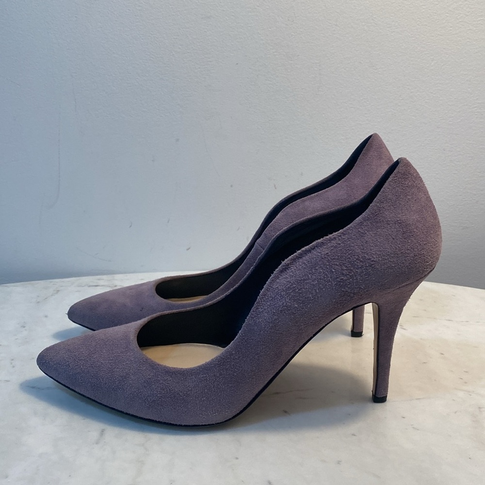 Classic Pointed-Toe Suede Pumps in Mauve